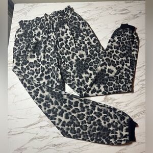Leopard Print Jogger Pants Entro